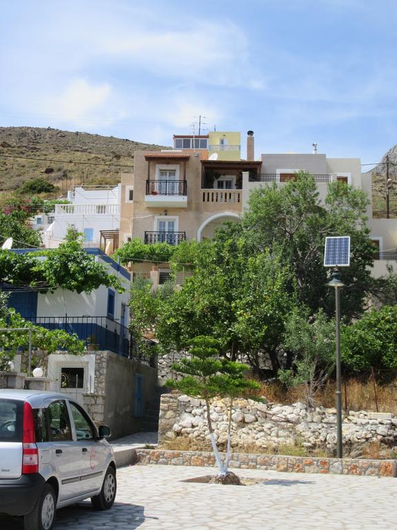 Kalotina'S Apartments Emborios Exterior foto