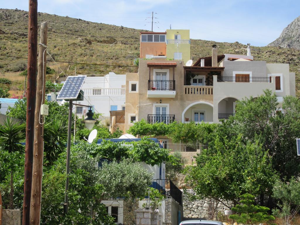 Kalotina'S Apartments Emborios Exterior foto